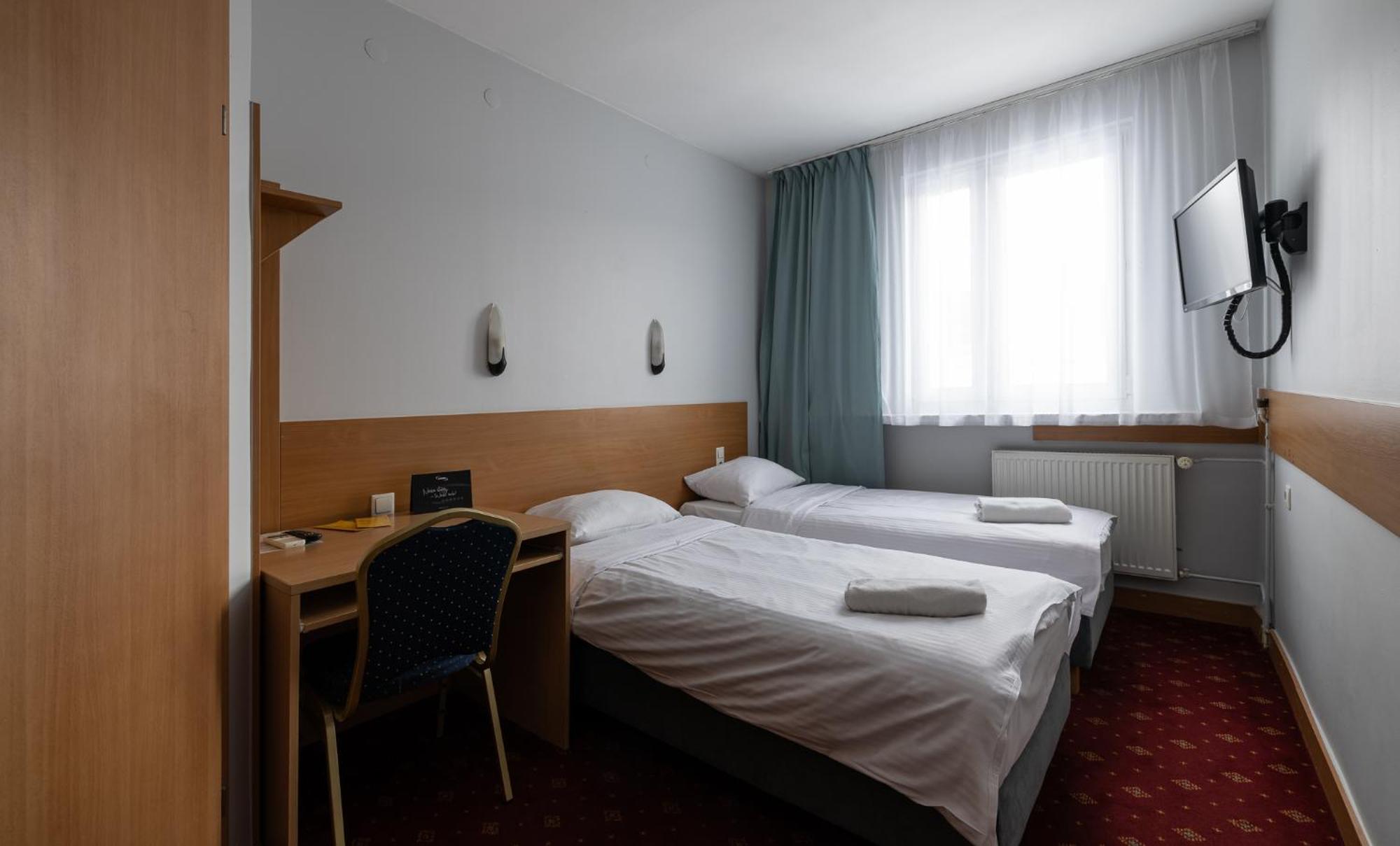 Hotel Orbita Breslavia Esterno foto