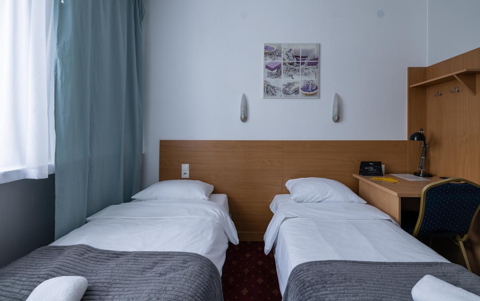 Hotel Orbita Breslavia Esterno foto