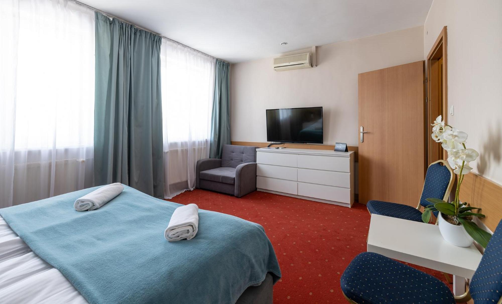 Hotel Orbita Breslavia Esterno foto